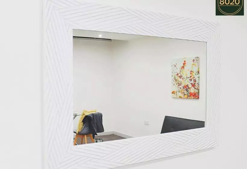 Lancing Apartments   Spacious 2 Bed   Sleeps 6   Burnham Village