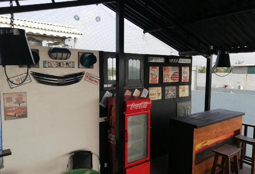 Le Petit Hotel & Restaurant