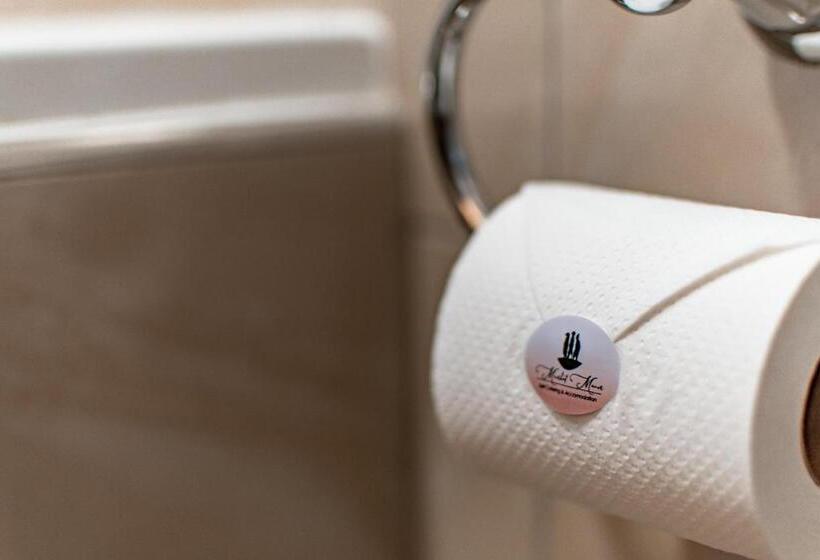 Meerkat Manor Self Catering & Accommodation Windhoek