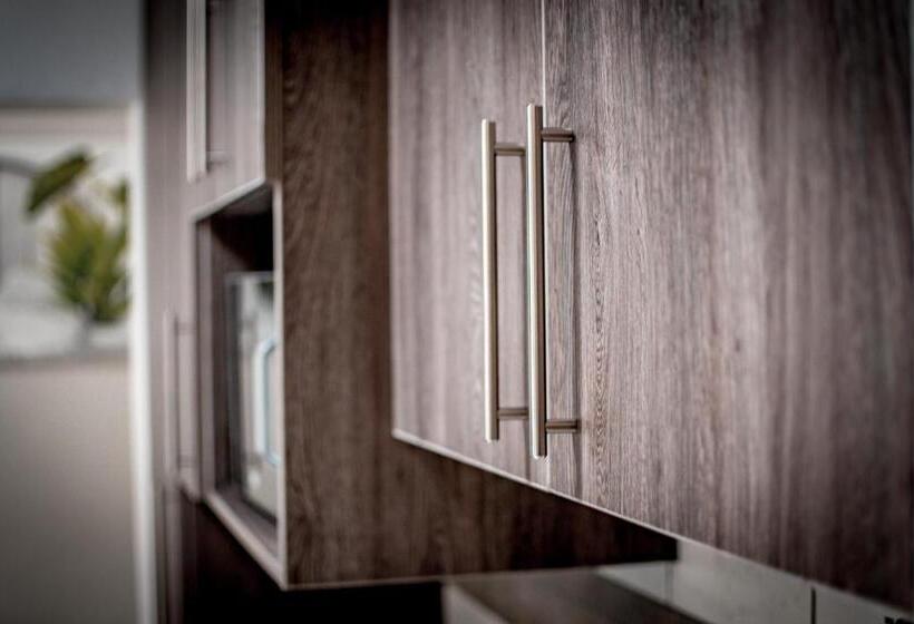 Meerkat Manor Self Catering & Accommodation Windhoek