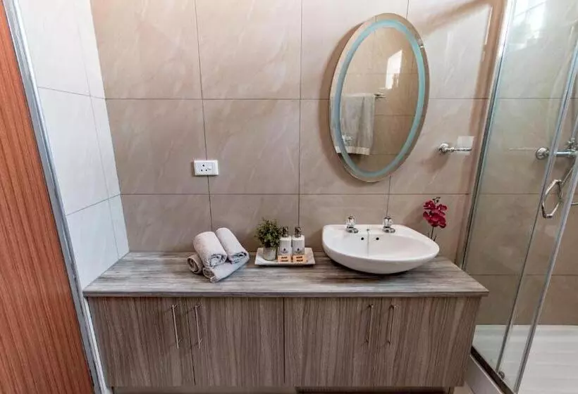 Meerkat Manor Self Catering & Accommodation Windhoek