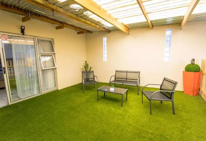 Meerkat Manor Self Catering & Accommodation Windhoek