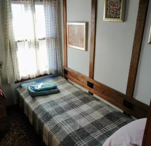 Majatalo къщата на художника