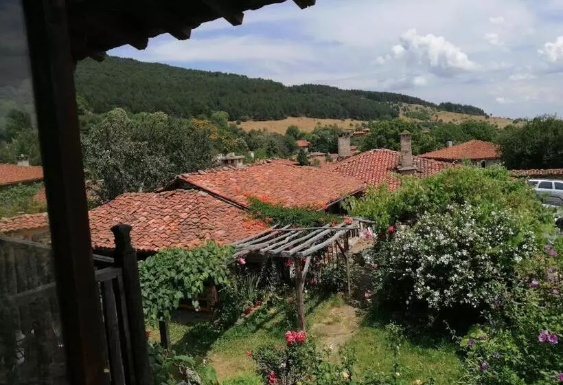 Majatalo къщата на художника