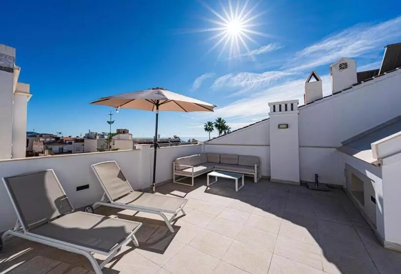 پانسیون Hostal Boutique Aurora