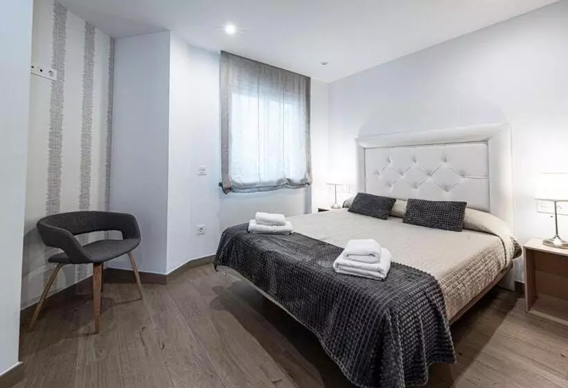 پانسیون Hostal Boutique Aurora