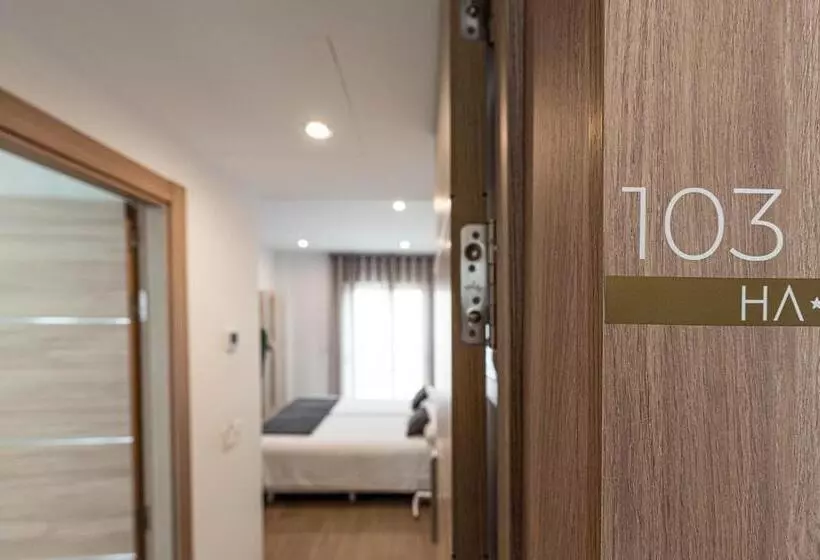 پانسیون Hostal Boutique Aurora