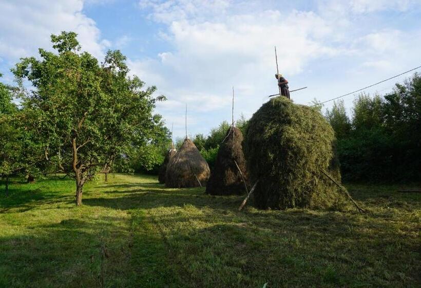 Пансион Small Apartment In Breb S Cosy Barn