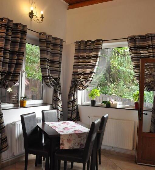 פנסיון Vila Bradet