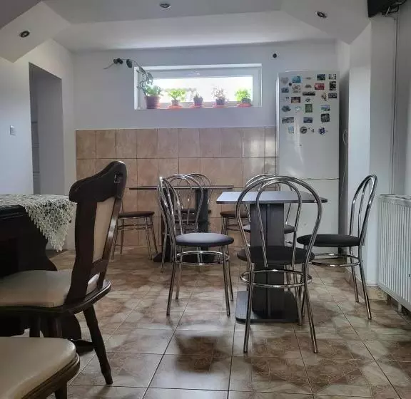 Pensiunea Lăcrămioara