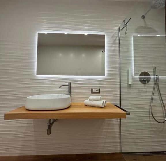 Pinestreet Apartment