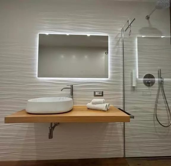Pinestreet Apartment