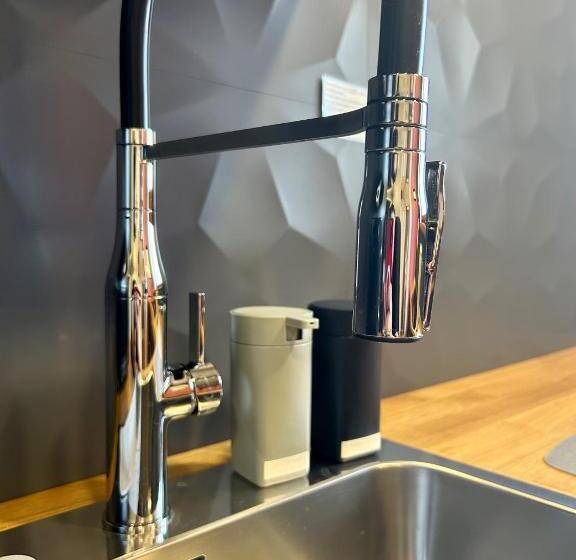 Pinestreet Apartment