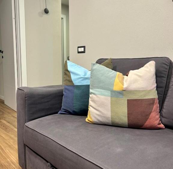 Pinestreet Apartment