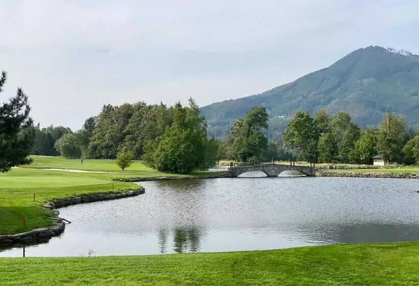 Lomakeskus Tee čeladná & Wellness