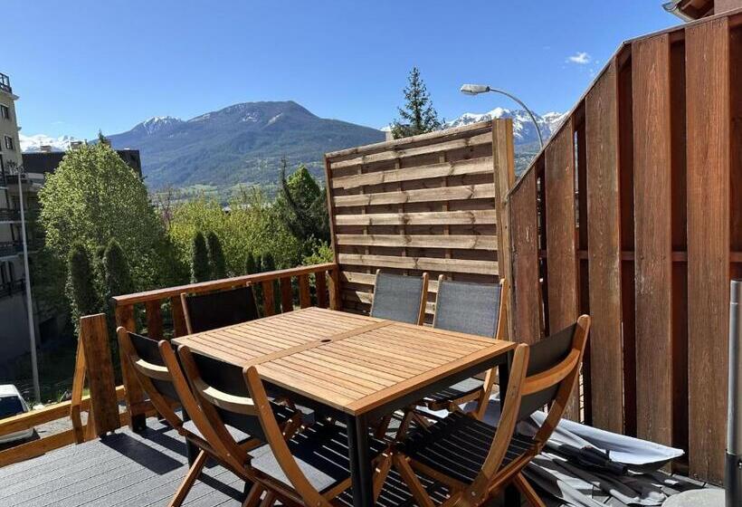 T3 Au Plan D’eau D’embrun Avec Garage Et Terrasse