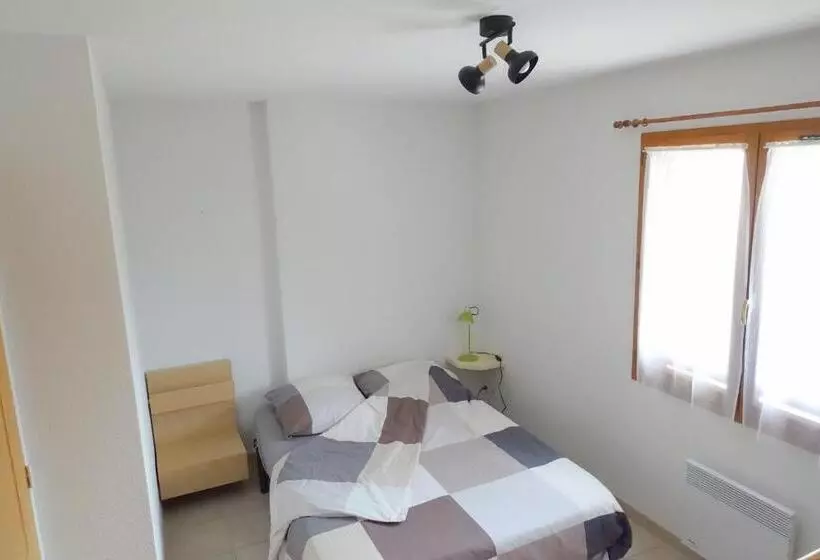 T3 Au Plan D’eau D’embrun Avec Garage Et Terrasse