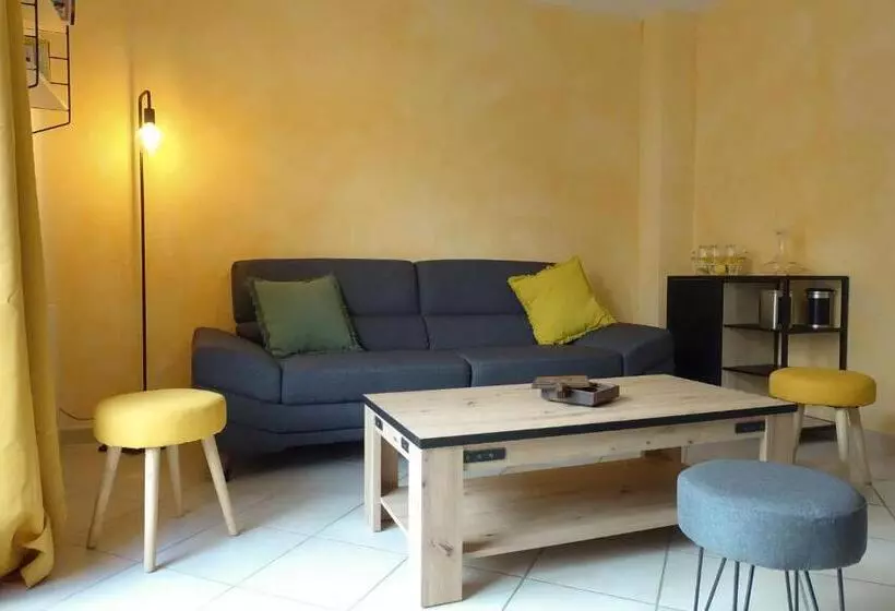 T3 Au Plan D’eau D’embrun Avec Garage Et Terrasse