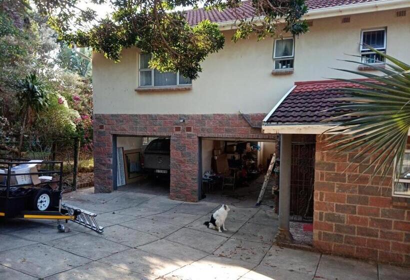 Utopia In Palm Beach