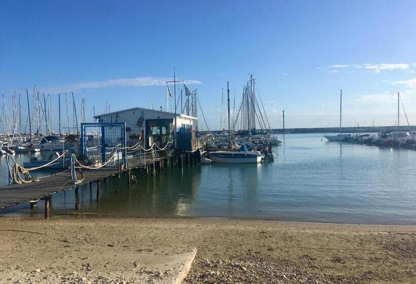 تختخواب و صبحانه A Casa Di Tati