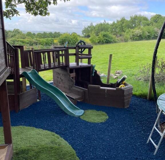 The Stables At Lower Carr Barn