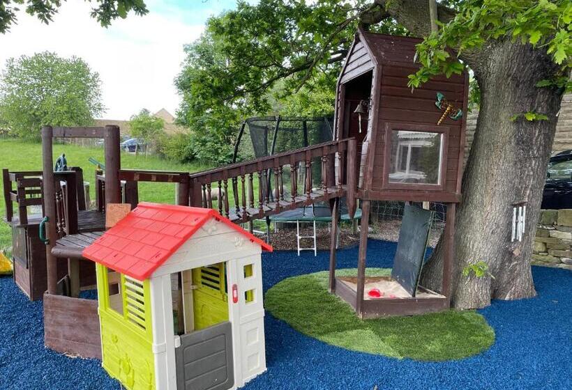 The Stables At Lower Carr Barn