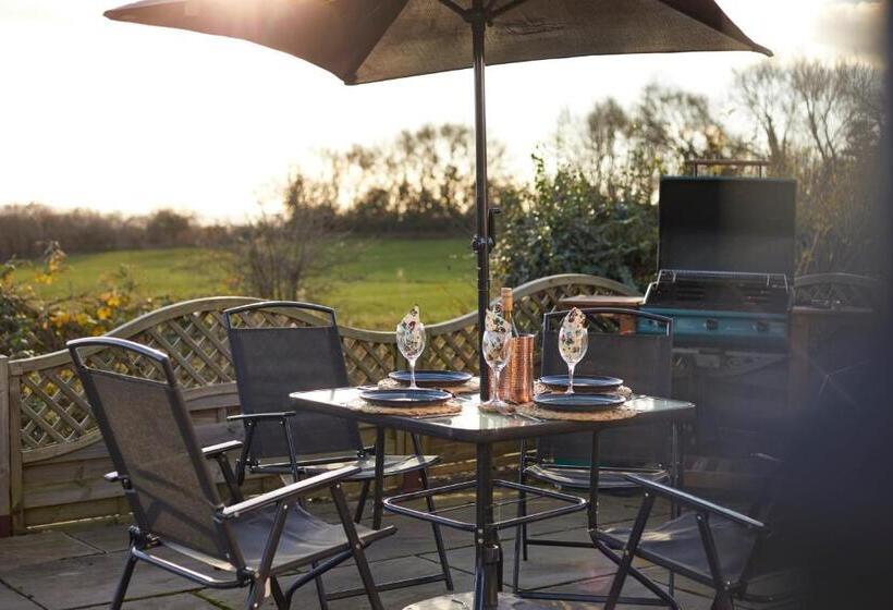 The Stables At Lower Carr Barn