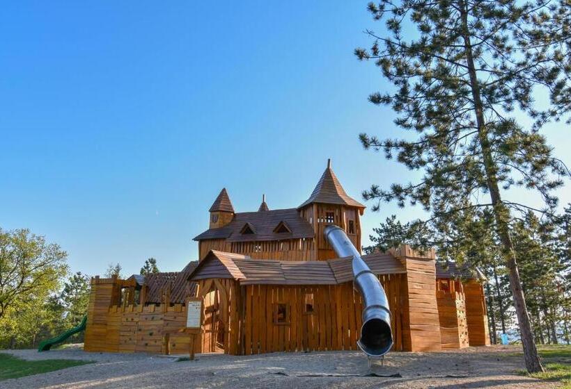 فندق Rekreačné Zariadenie Bojnice   Nad Zámkom