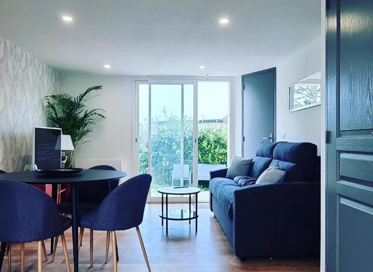 La Lampaulaise Sur Le Gr34 Plage/calme/jardin