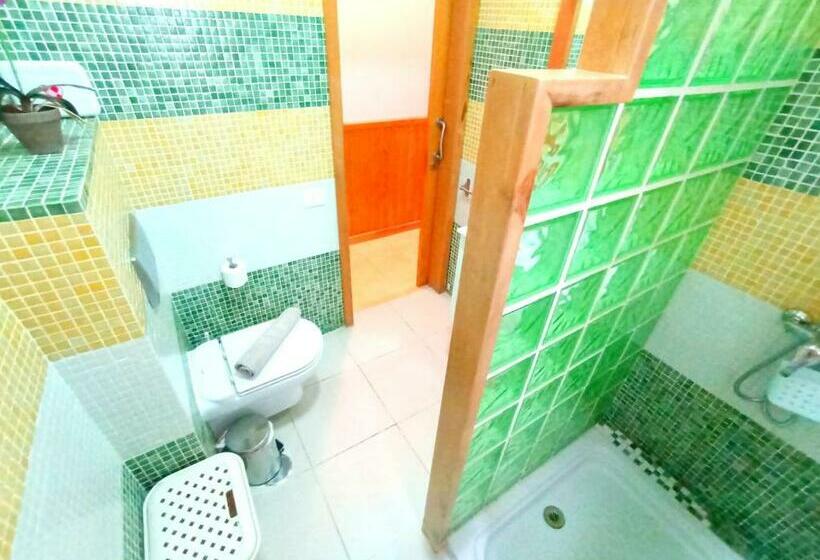 Lima Limon By The Sea, 2 Bedrooms, Central, High Speed Internet, Desk