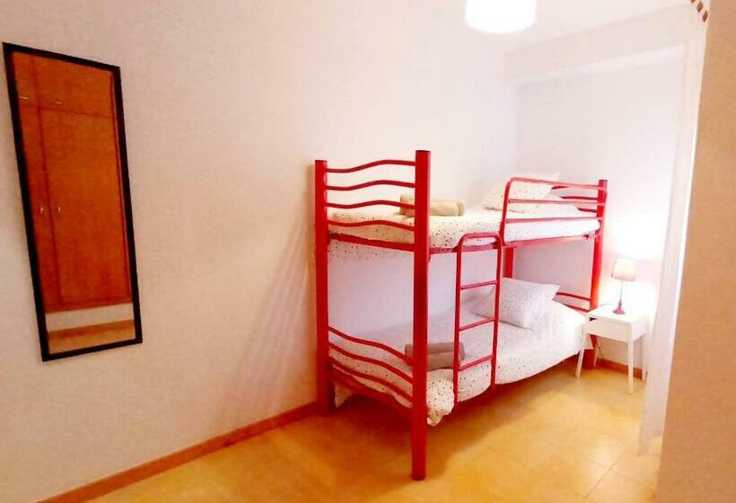 Lima Limon By The Sea, 2 Bedrooms, Central, High Speed Internet, Desk