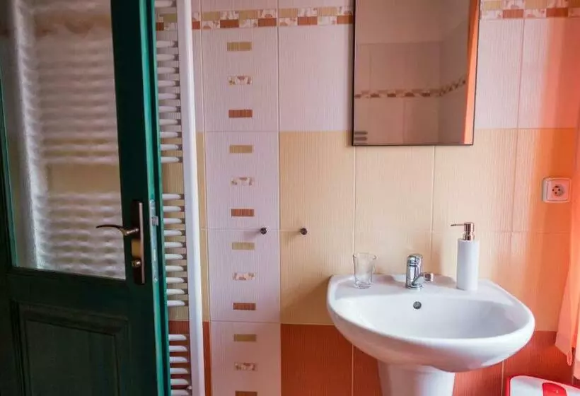 Majatalo Na Kopečku Ad 1795   Penzion S Wellness, Restaurací Vniřní I Venkovní V Zahradě