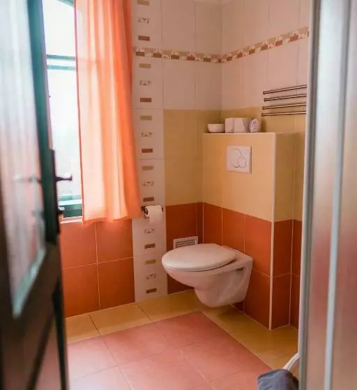 Majatalo Na Kopečku Ad 1795   Penzion S Wellness, Restaurací Vniřní I Venkovní V Zahradě