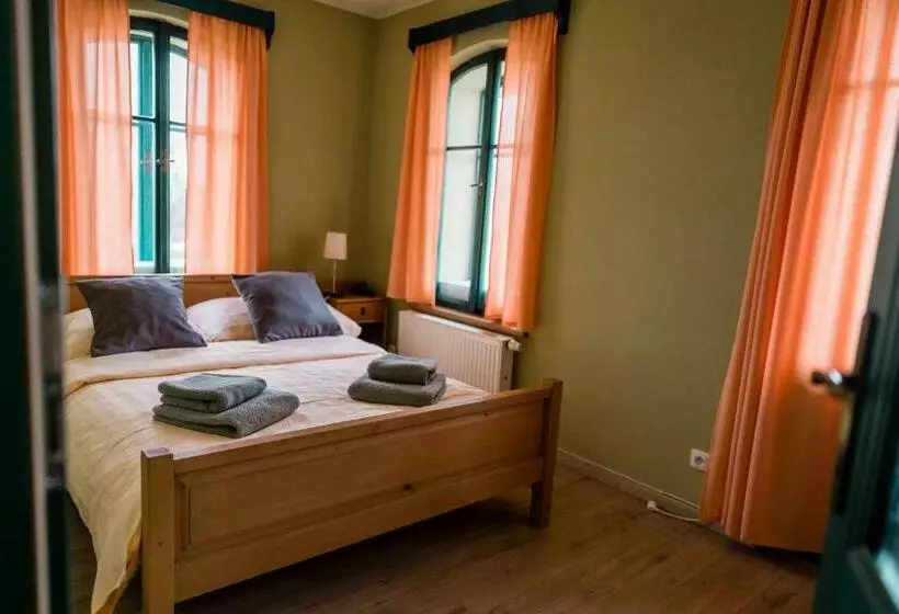 Majatalo Na Kopečku Ad 1795   Penzion S Wellness, Restaurací Vniřní I Venkovní V Zahradě