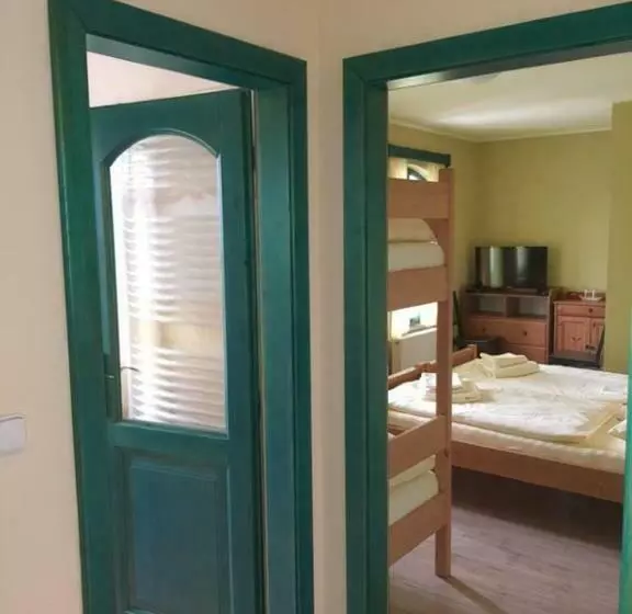 Majatalo Na Kopečku Ad 1795   Penzion S Wellness, Restaurací Vniřní I Venkovní V Zahradě