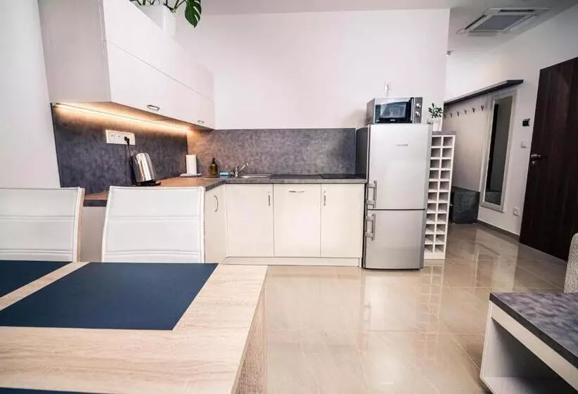 ペンション Penzion Vinařství Mikulica