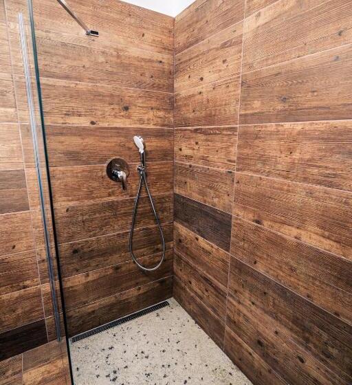 ペンション Penzion Vinařství Mikulica