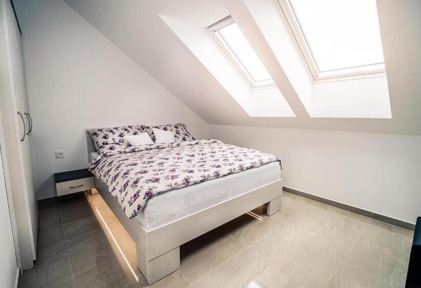 ペンション Penzion Vinařství Mikulica