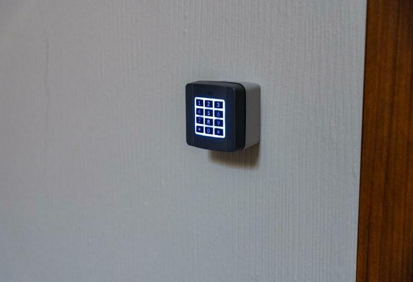 פנסיון Prestige House