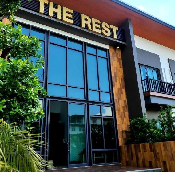 The Rest Hotel ประจวบ