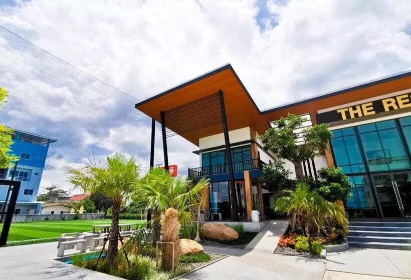 The Rest Hotel   ประจวบ