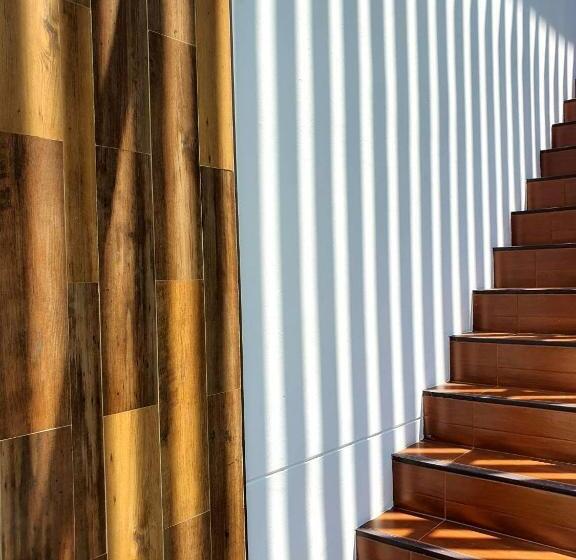 The Rest Hotel ประจวบ