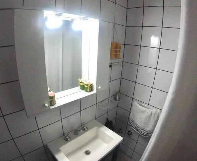 1 Habitación Alto Dorrego 5min De Mendoza Capital