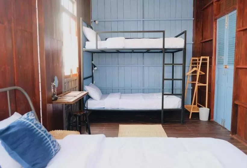 Aamiaismajoitus (B&B) บ้านเสงี่ยม มณี Baan Sa Ngiam Manee