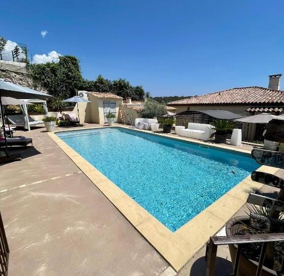 مبيت وإفطار Chambre Fiora