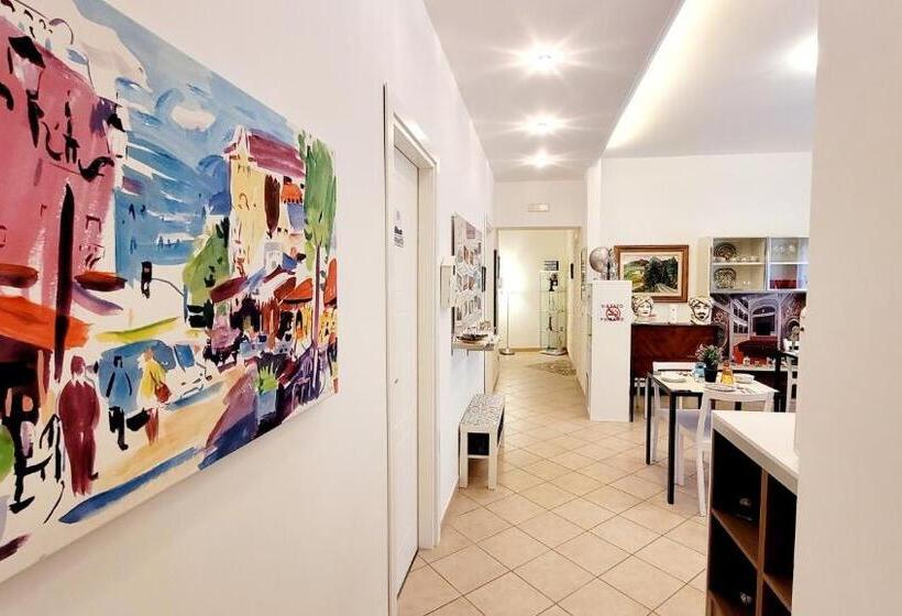 تختخواب و صبحانه Melody Room