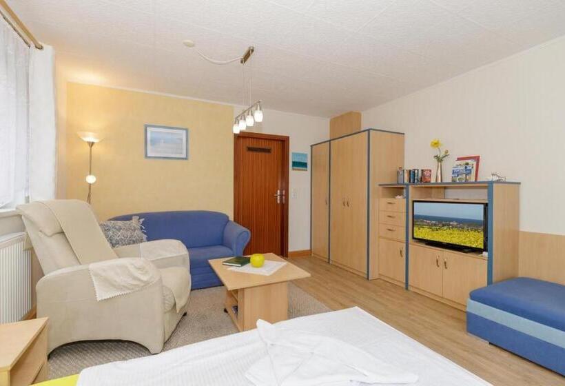 Fewo Molli Mit Terrasse In Kühlungsborn