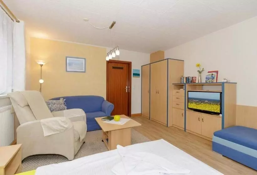 Fewo Molli Mit Terrasse In Kühlungsborn