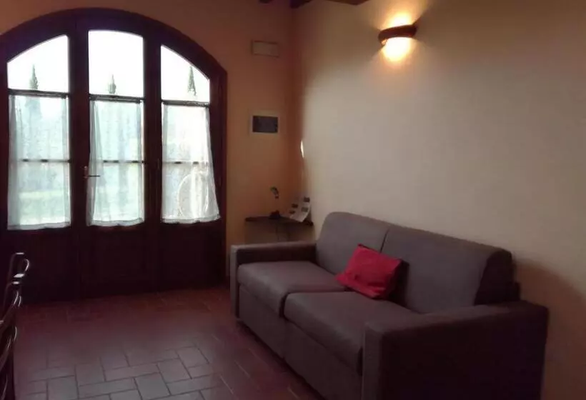 ホテル Agriturismo La Fonte