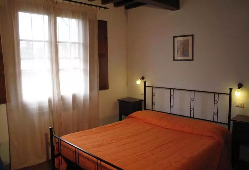 ホテル Agriturismo La Fonte